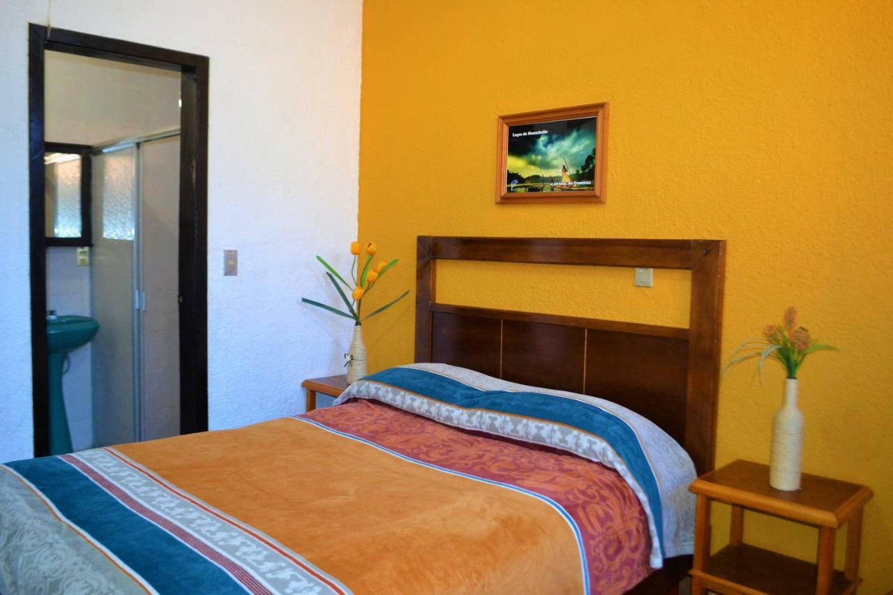 Hotel Delfin Comitan Экстерьер фото