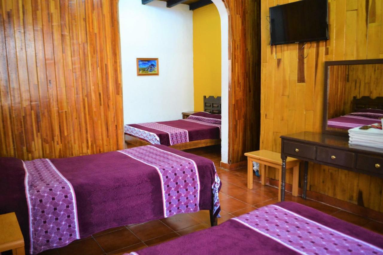 Hotel Delfin Comitan Экстерьер фото