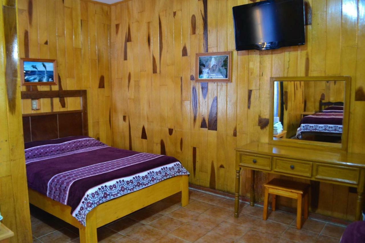 Hotel Delfin Comitan Экстерьер фото