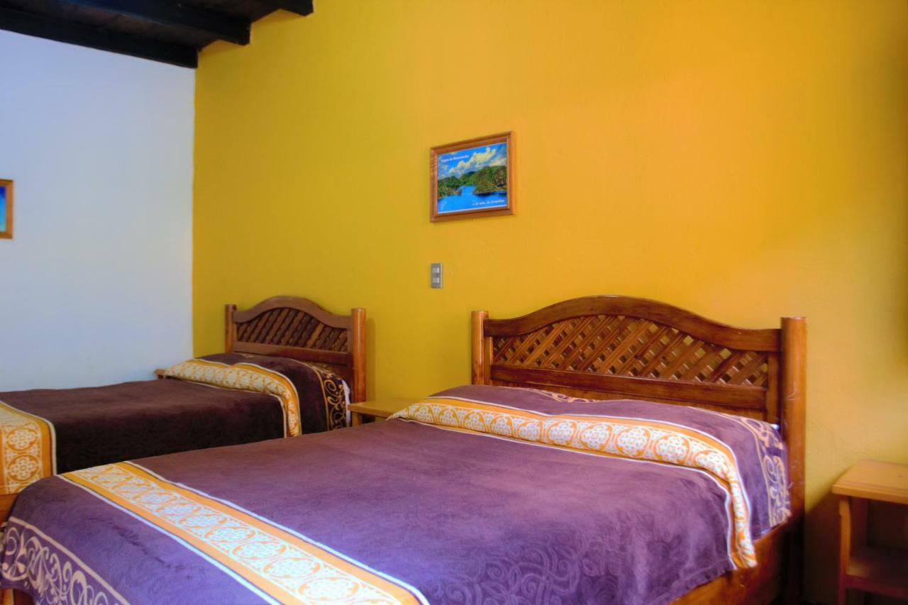Hotel Delfin Comitan Экстерьер фото
